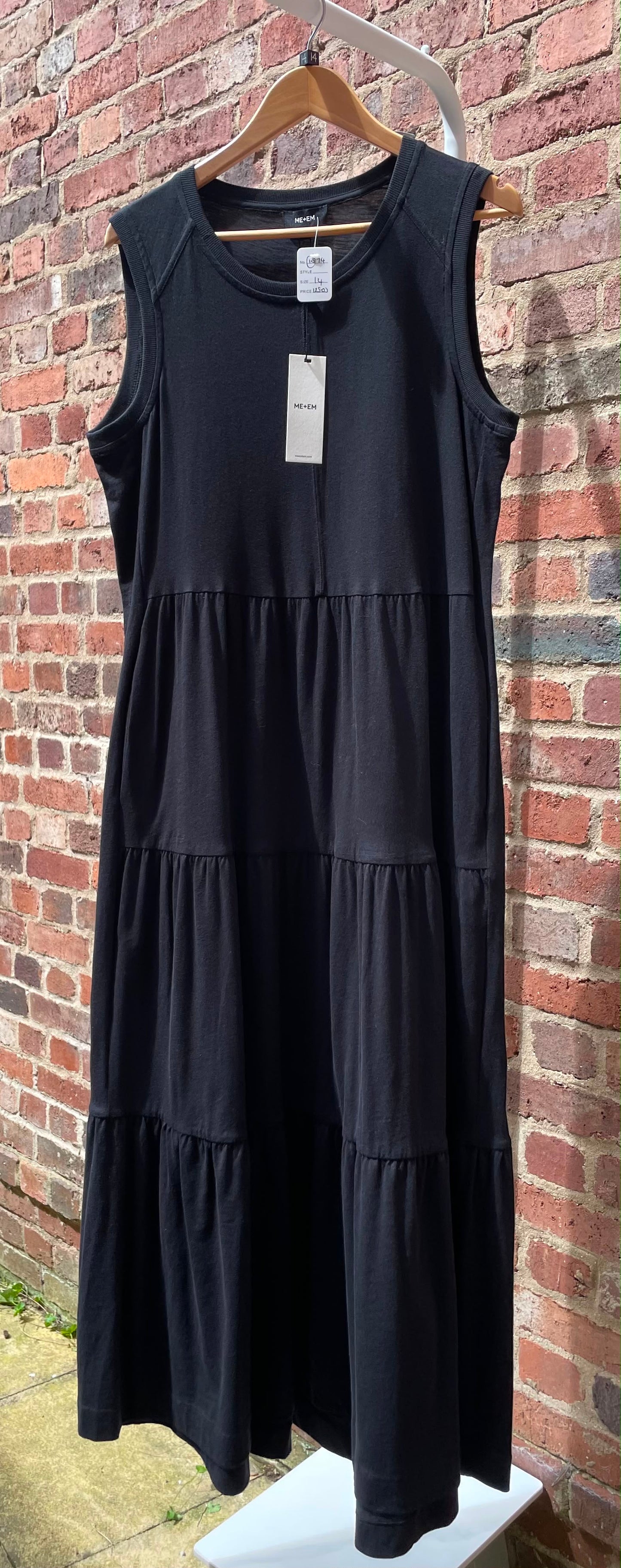 ME+EM
Sleeveless Tiered Slub Maxi Dress