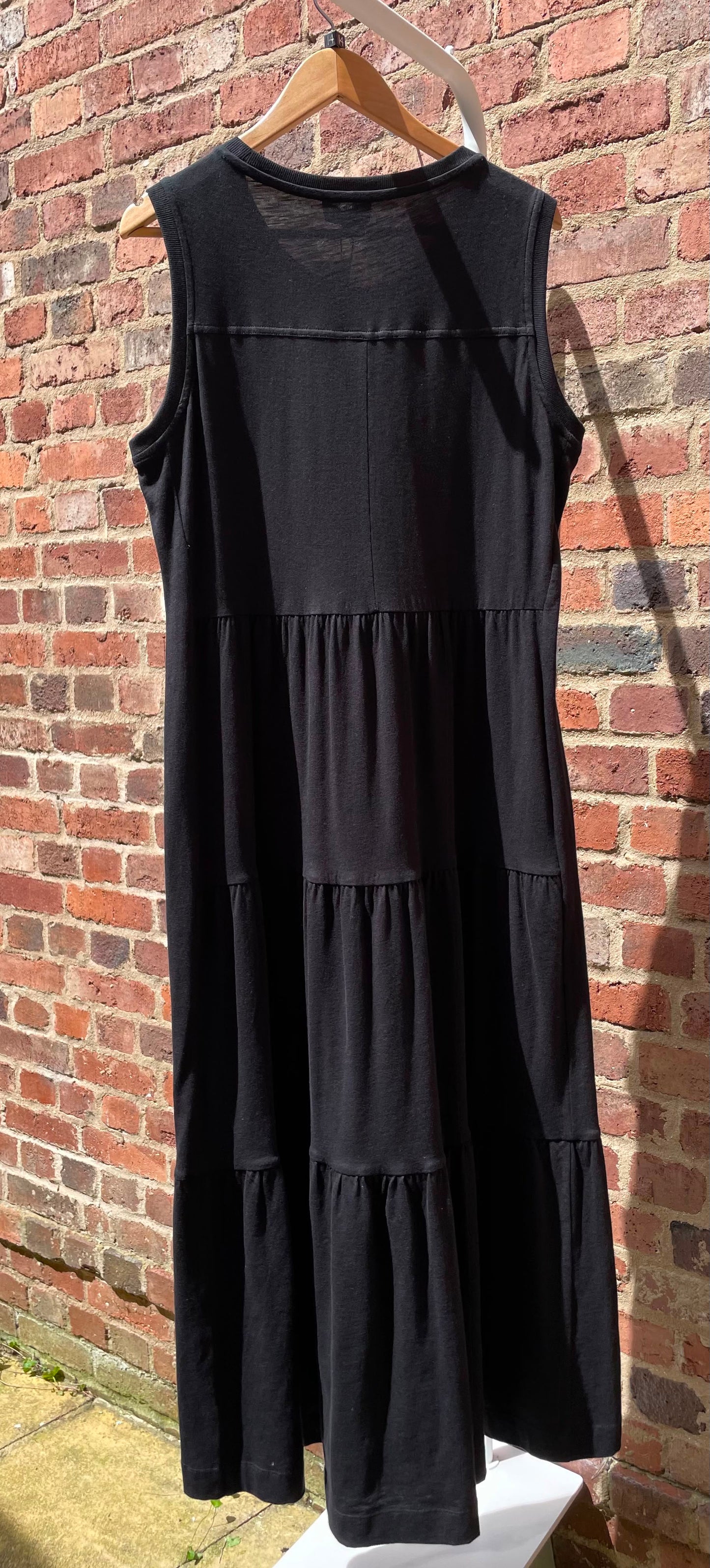 ME+EM
Sleeveless Tiered Slub Maxi Dress